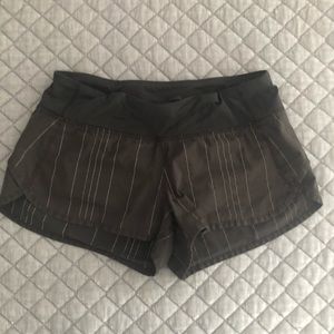 Lululemon black shorts